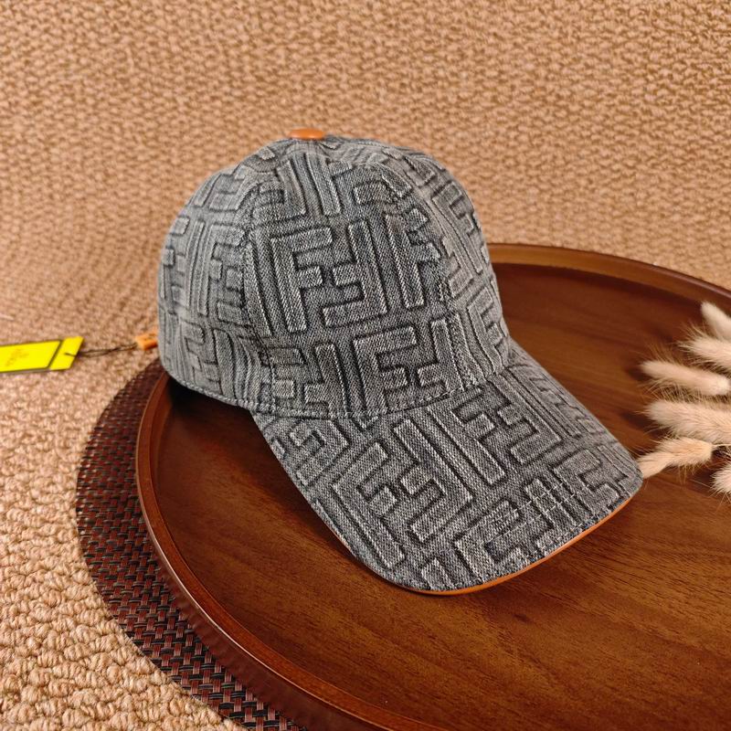 Fendi cap dx58